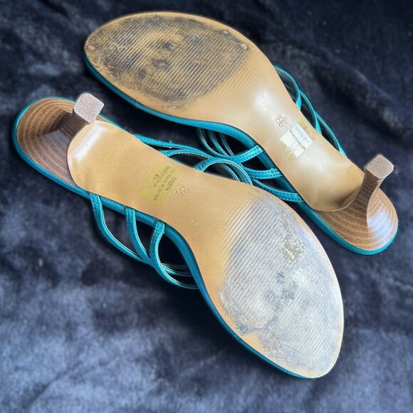 Turquoise Kitten heel thong sandals Size 8.5 - Picture 10 of 10